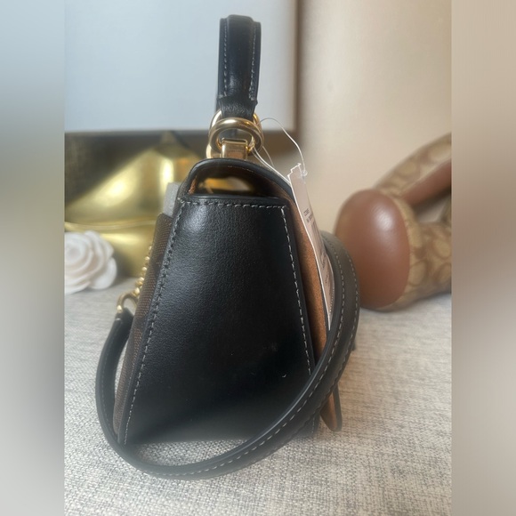 $159(NWT) Coach Lysa Top Handle In Signature Canvas - Picture 3 of 12